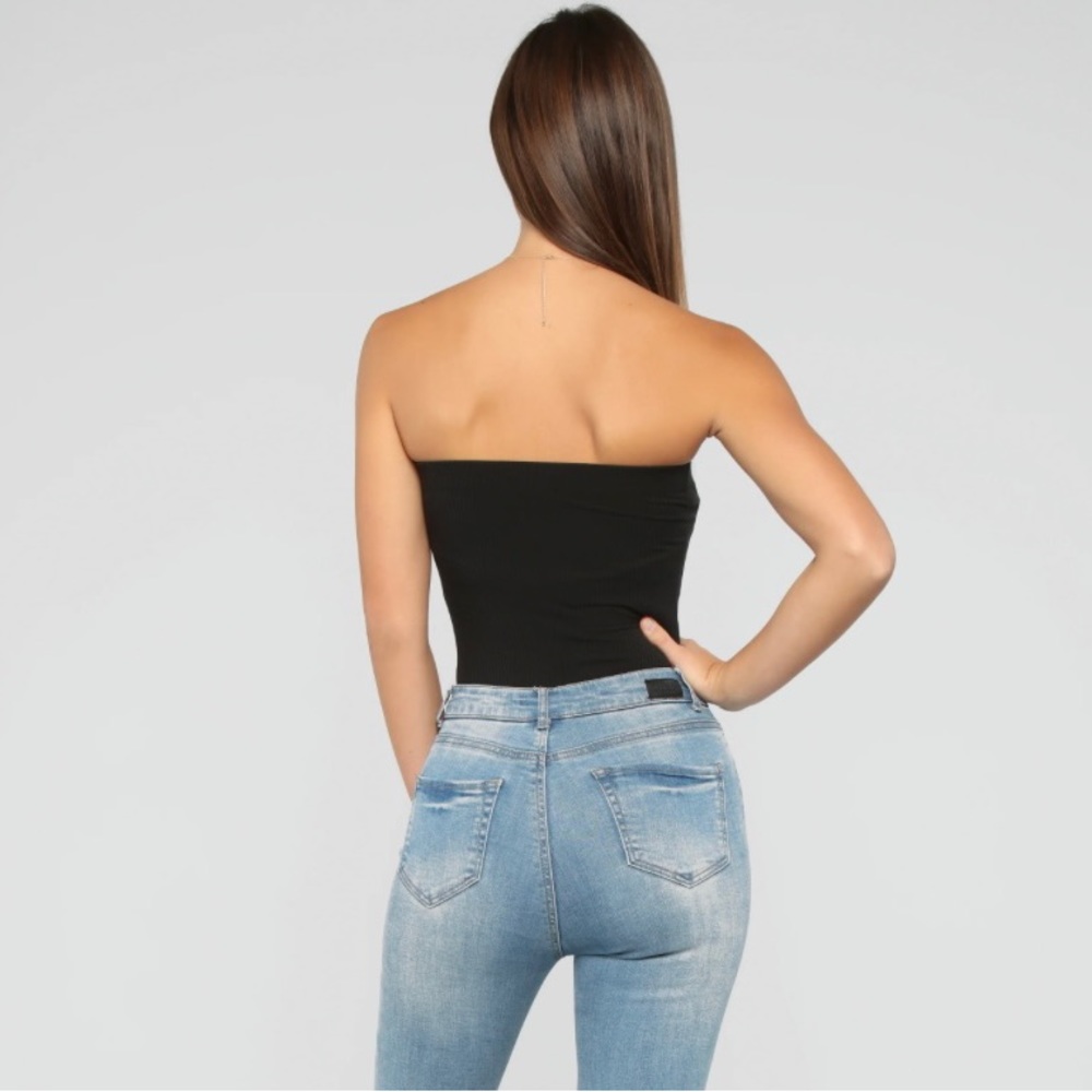 Hailey Ribbed Bodysuit 🖤 - Picture 3 of 8